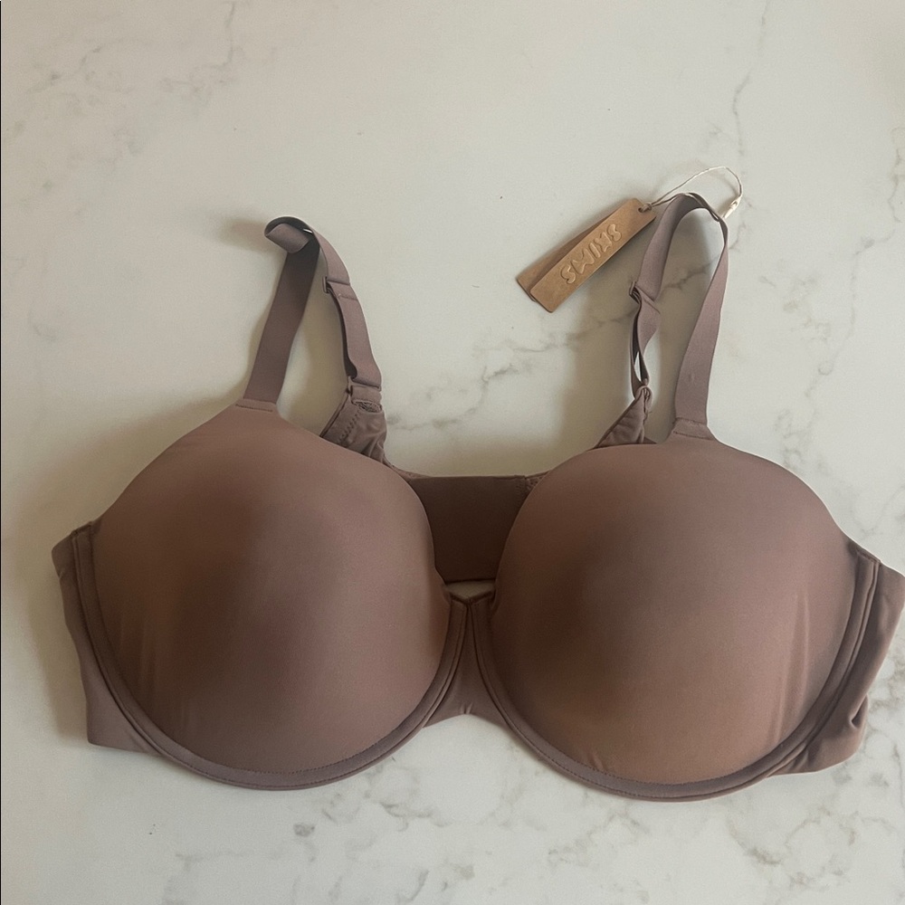 NWT Skims Fits Everybody Teeshirt Bra Umber - Picture 2 of 4